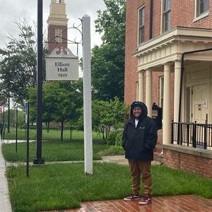 Meet your Posher, Beau